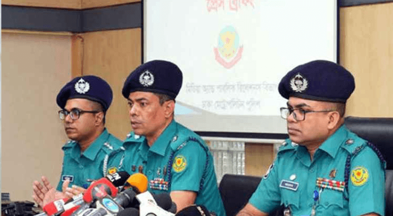 "ধানমন্ডি ডাকাতি মামলায় সাহসী শ্রমিকদের পুরস্কার ও নিয়োগের ঘোষণা"