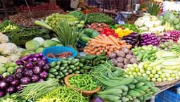 বরিশালে সবজির আগুন দামে নাভিশ্বাস ভোক্তাদের