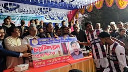 দৌলতদিয়ায় মরহুম নবু খাঁন স্মৃতি ডাবল ফ্রিজকাপ ফুটবলের ফাইনাল খেলা অনুষ্ঠিত