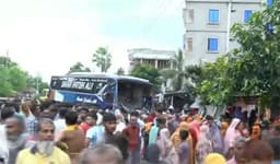 বগুড়ার এরুলিয়ায় শ্রমিকদের ওপর বাস উঠে নিহত ৬, আহত অন্তত ১০