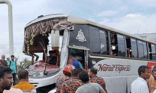 ঢাকা-ভাঙ্গা এক্সপ্রেসওয়েতে ৪ টি বাস সংঘর্ষে আহত ২৫