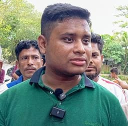 জনগণের টাকায় নয় ছয় নয়, সততার প্রতিশ্রুতি দিলেন হাসনাত আব্দুল্লাহ
