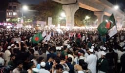 আ.লীগ নিষিদ্ধের দাবিতে উত্তাল শাহবাগ চত্বর ‘আজাদী আজাদী’ ধ্বনি 