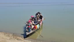 ভোট আসে ভোট যায়, গোয়ালন্দে কমে না চরবাসীর ভোগান্তি