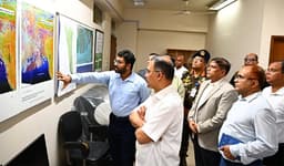 স্পারসো পরিদর্শনে প্রধানমন্ত্রী, আধুনিক মহাকাশ গবেষণা প্রতিষ্ঠান গড়ার নির্দেশ