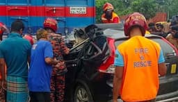 মিরসরাইয়ে মর্মান্তিক সড়ক দুর্ঘটনায় প্রাণ গেল বাবা–মেয়ের