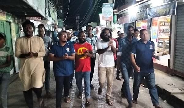 কলাপাড়ায় ডা. লেলিন বদলিতে জনতার উল্লাস