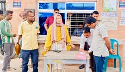 ফুয়েল কার্ড ছাড়া পেট্রোল বিক্রি, ঘোড়াঘাটে ফিলিং স্টেশনে জরিমানা