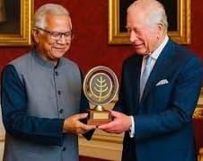 রাজপ্রাসাদে অধ্যাপক ইউনূস, একান্ত বৈঠকে মুগ্ধতা প্রকাশ করলেন রাজা চার্লস