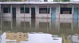নোয়াখালীতে স্কুল ছুটি ঘোষণা, আশ্রয়কেন্দ্র প্রস্তুত রাখতে নির্দেশ