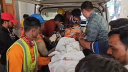 পায়রা বন্দরের ফোরলেন সেতুর সাটার ভেঙ্গে একজন নিহত, আহত- ১০