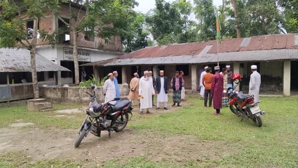 রাজাপুরে আঙ্গারিয়া আলিম মাদ্রাসার গভর্নিং বডি গঠনে ব্যাপক অনিয়মের অভিযোগ