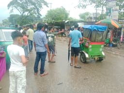 ব্রাহ্মণবাড়িয়ায় সিএনজি মালিক-শ্রমিকদের কর্মবিরতি, ভোগান্তিতে যাত্রীরা