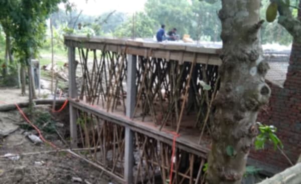 জলাবদ্ধতার মুখে গ্রাম, রাজবাড়ীতে জেলা পরিষদের জায়গায় বহুতল ভবন