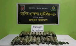 বাসে তল্লাশি করে মিলল ২০ কেজি গাঁজা, গ্রেফতার নারী সহ তিন
