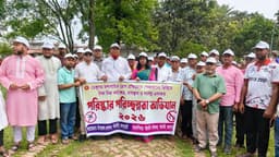 পাঁচবিবিতে পরিস্কার পরিচ্ছন্নতা কার্যক্রমের উদ্বোধন