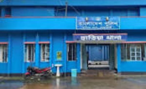 দাদির ওপর অভিমানে কীটনাশক খেয়ে কিশোরীর মৃত্যু