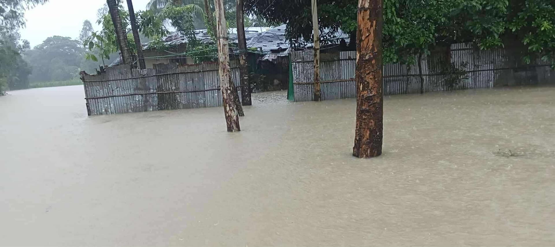 টানা বর্ষণে টেকনাফে জলাবদ্ধতা, দেড় হাজার পরিবার পানিবন্দি