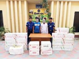শ্রীমঙ্গলে চোরাচালান চক্রের হাত থেকে উদ্ধার ১ লাখ ৭৭ হাজার বিদেশি সিগারেট