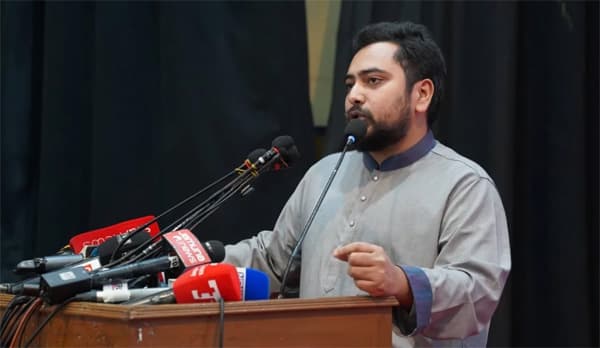 সীমান্ত হত্যা: সরকারের অবস্থান নিয়ে প্রশ্ন তুললেন নাহিদ ইসলাম