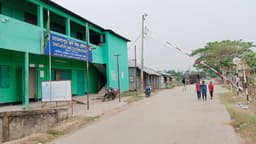 কুলাউড়ার চাতলাপুর শুল্ক স্টেশনে পোশাক ও প্লাস্টিক রপ্তানি বন্ধ