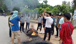 সাজেকে গুলিতে নিহত ইউপিডিএফ কর্মী, সড়ক অবরোধ