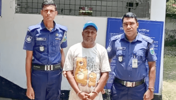আত্রাইয়ে শিশুকে ধর্ষণচেষ্টার অভিযোগে স্বাস্থ্যকর্মী গ্রেপ্তার