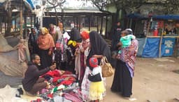 শীতের তীব্রতায় বিপর্যস্ত পাঁচবিবির জনজীবন