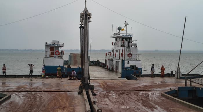 ঈদের আগেই ফাঁকা দৌলতদিয়া ঘাট, নেই যাত্রী চাপ