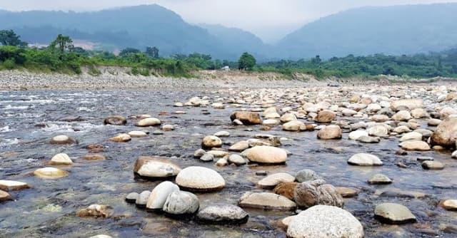 সিলেটের সাদা পাথর লুটকারীদের সিআইডির নজর