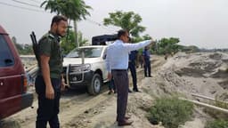 গোয়ালন্দে অবৈধ বালু-মাটি উত্তোলনে ইউএনওর অভিযান ॥ ১০ ট্রাক জব্দ, ড্রেজার ধ্বংস