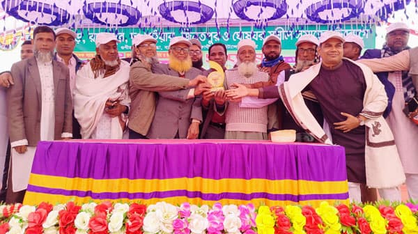 দেবীদ্বারে বিজয়ের মাসে ৫ গ্রামের গুণীজনদের বর্ণাঢ্য সংবর্ধনা 