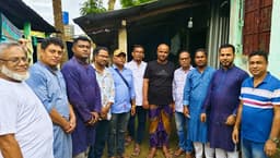 দুর্ঘটনায় আহত কর্মীর পাশে বিএনপির কেন্দ্রীয় নেতা হাজী মুজিব