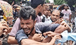 ধানমন্ডি ৩২ থেকে আটক রিকশাচালক, ওসিকে তলব পুলিশের