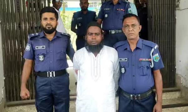 সিরাজগঞ্জে ‘জ্বীনের বাদশা’ পরিচয়ে প্রতারণা, অত:পর ...