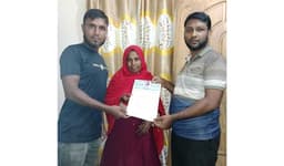 ধর্ম নয়, সত্যের খোঁজে ইসলামকে বেছে নিলেন মা-ছেলে