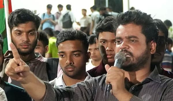 রাজশাহীতে ছাত্রদল-শিবির সংঘর্ষ, পাল্টাপাল্টি হুমকিতে বাড়ছে উত্তেজনা