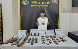 টেকনাফে অস্ত্র-গ্রেনেডসহ কুখ্যাত ডাকাত শফি ধরা