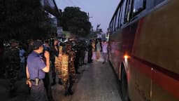 গোয়ালন্দে মহাসড়কে নিরাপত্তা জোরদার, যানবাহনে যৌথ বাহিনীর তল্লাশি 