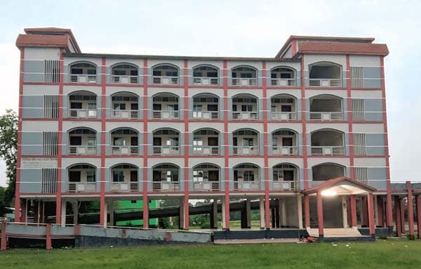 পটুয়াখালীর একটি কলেজে পাশ করেনি কেউ