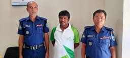 পানছড়িতে বেড়াতে এসে আটক আওয়ামী মটর চালক লীগ নেতা
