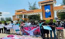 ওসমান হাদি হত্যার বিচার দাবিতে ববিতে বিক্ষোভ