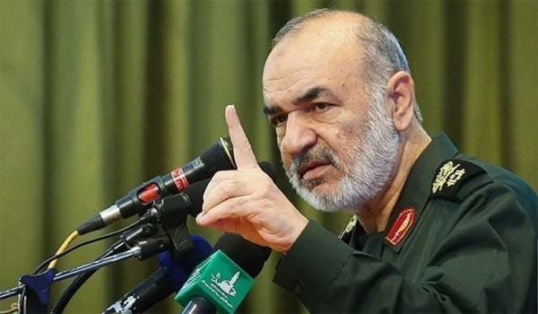 ইরান দীর্ঘমেয়াদি যুদ্ধের জন্য প্রস্তুত, আসছে নতুন অস্ত্র 