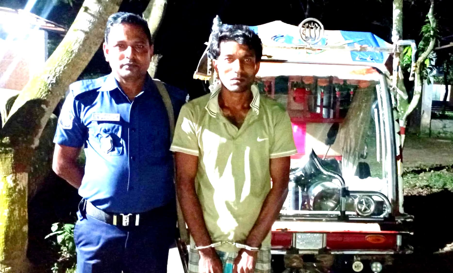 ঘোড়াঘাটে স্বামী-স্ত্রী মিলিত ছিনতাই, গ্রেপ্তার যুবক