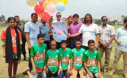নওগাঁয় মাসব্যাপী সাঁতার ও এ্যাথলেট্রিক্স প্রশিক্ষণের উদ্বোধন