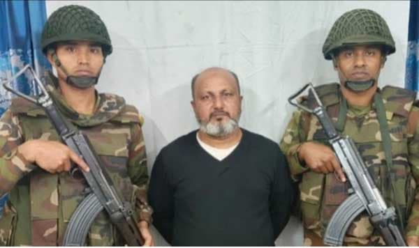 বানারীপাড়ায় সেনাবাহিনীর অভিযানে বিএনপি নেতা আটক