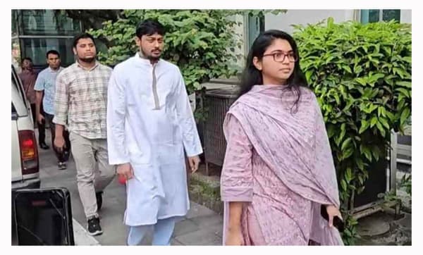 সংকটাপন্ন খালেদা জিয়াকে দেখতে হাসপাতালে এনসিপি নেতারা