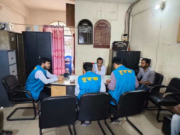 জামালপুর রেলস্টেশনে ঈদের আগমুহূর্তে দুদকের নজরদারি অভিযান