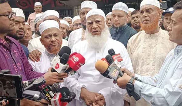 ফ্যাসিবাদের পর বাংলাদেশে ভিন্ন আঙ্গিকে ঈদ উদযাপন : জামায়াত আমির
