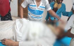 বরিশালে ট্রাকের ধাক্কায় ইজিবাইক চালক নিহত